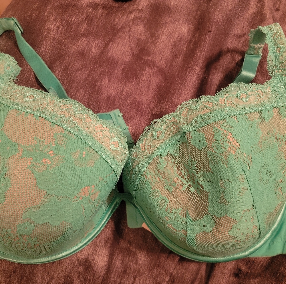 Cacique green lace bra 44DD boost plunge